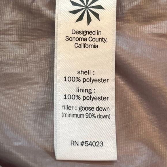 Athleta Women's Size Small Pink Downabout Down Insulated Zip Pocket Vest 350373 - Picture 4 of 8